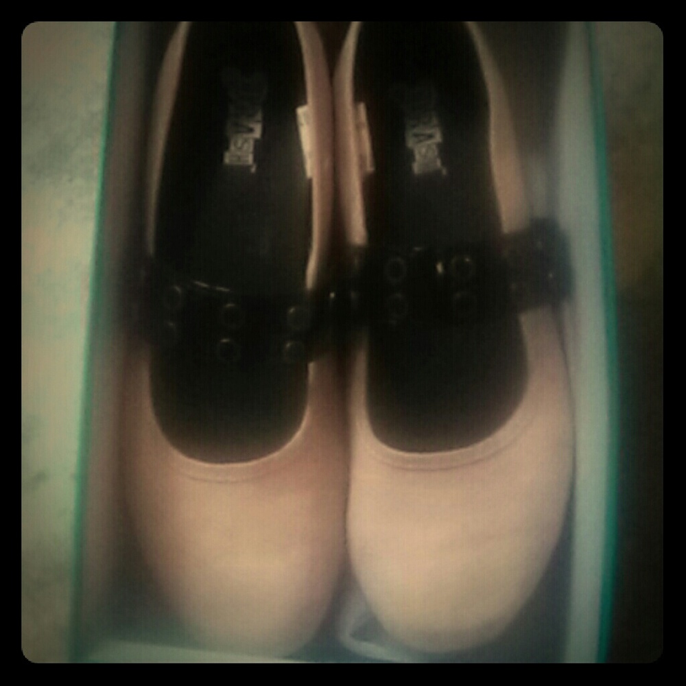 Brash™ dress flats